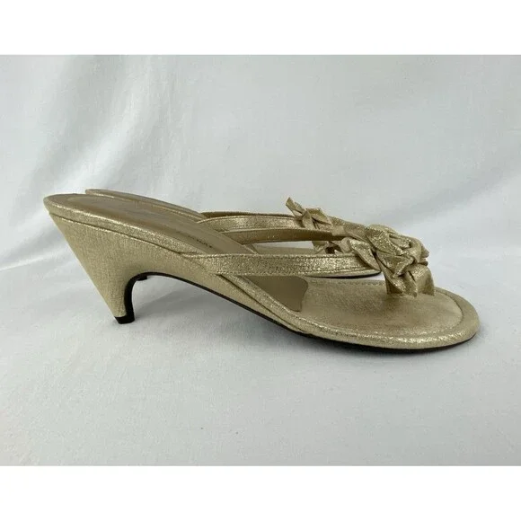 Donald J. Pliner Gold Sandals! Gorgeous. 10. - Picture 2 of 13